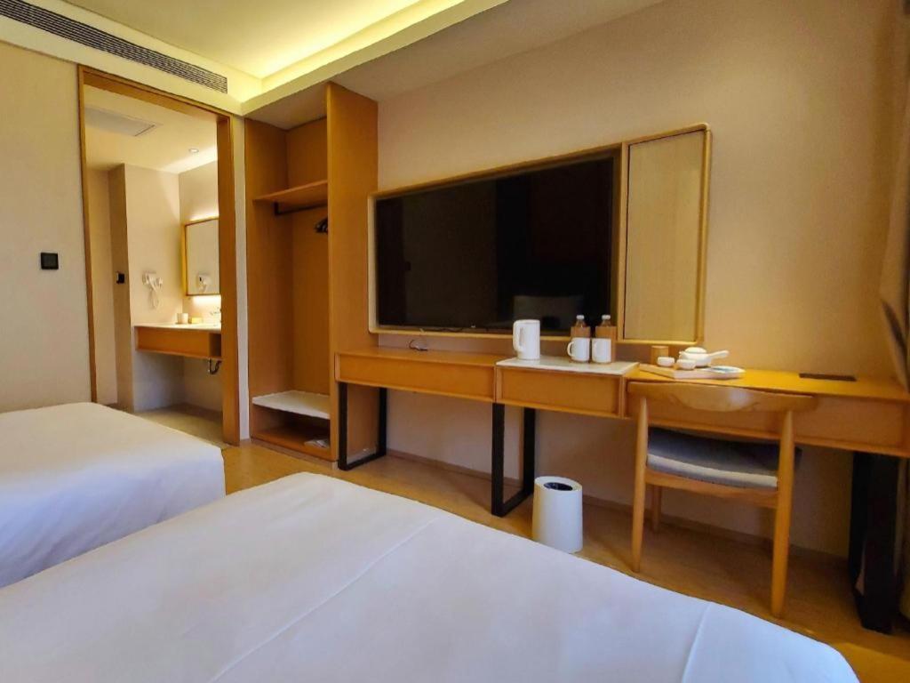 Ji Hotel Shanghai The Bund Tiantong Road Exterior foto