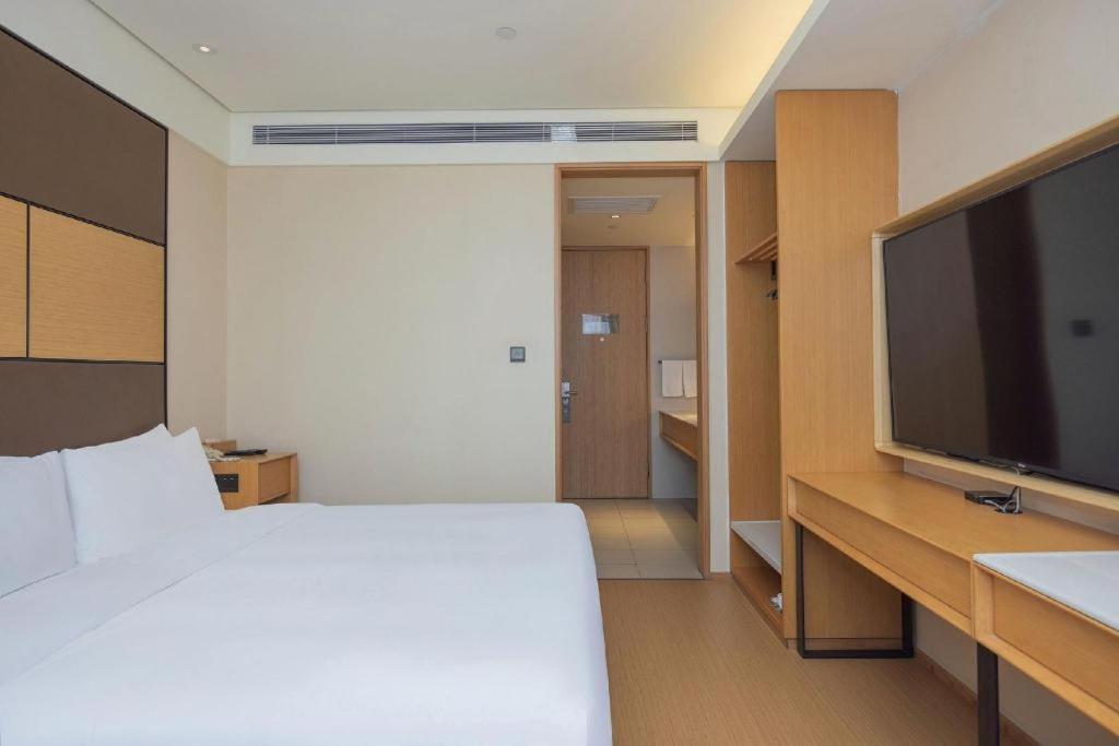 Ji Hotel Shanghai The Bund Tiantong Road Exterior foto