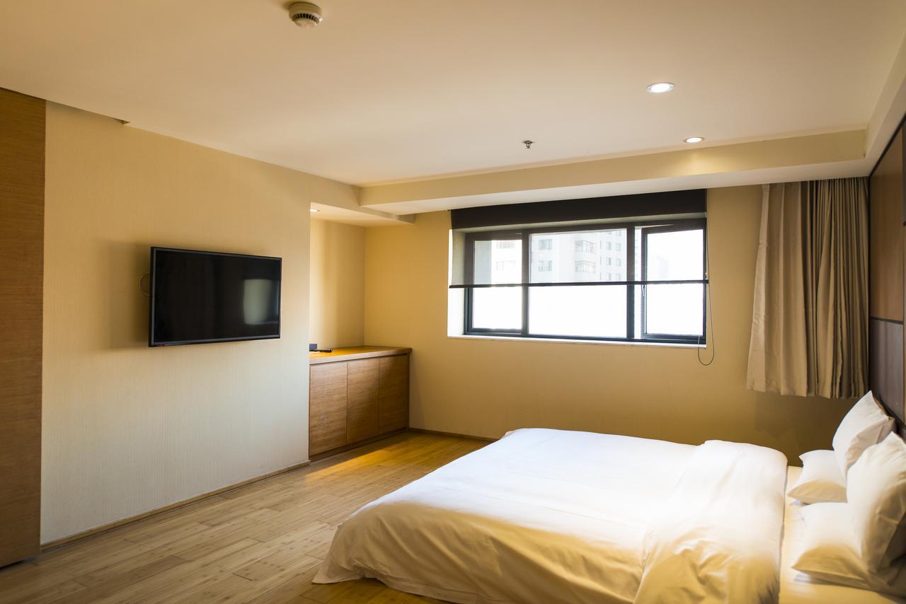 Ji Hotel Shanghai The Bund Tiantong Road Exterior foto