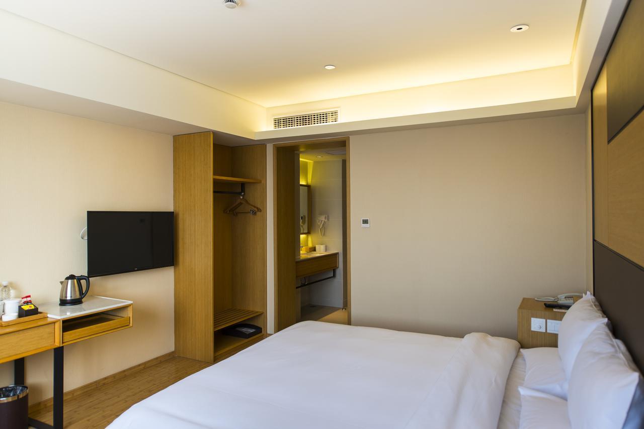 Ji Hotel Shanghai The Bund Tiantong Road Exterior foto